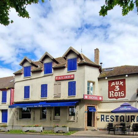 מלון Pont-Sur-Yonne Aux Trois Rois מראה חיצוני תמונה